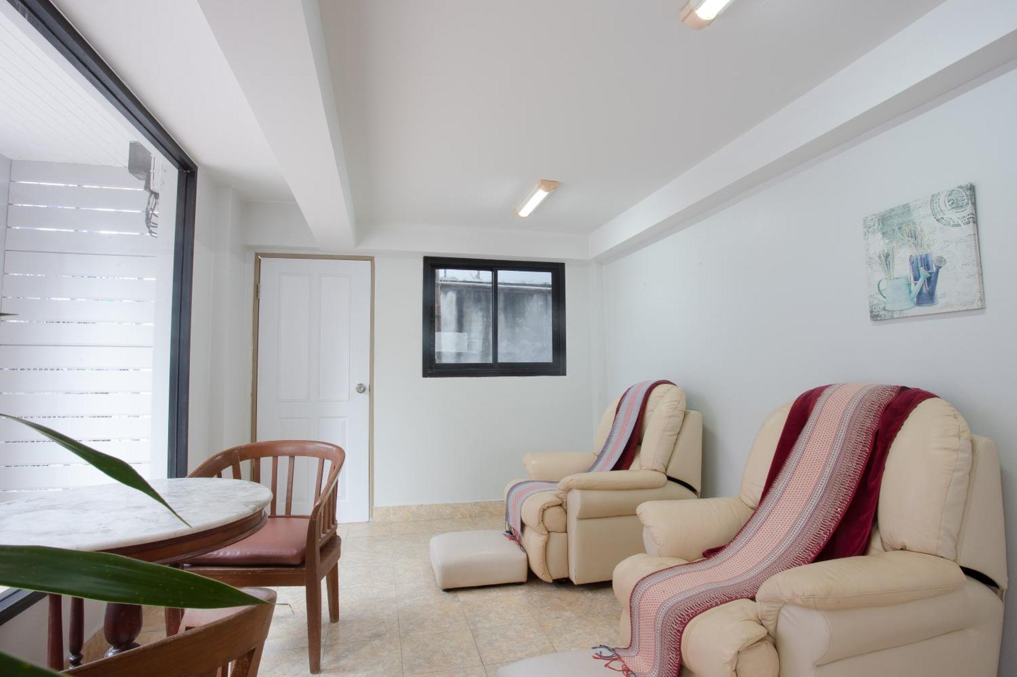 The Corner Apartment Patong Exterior photo