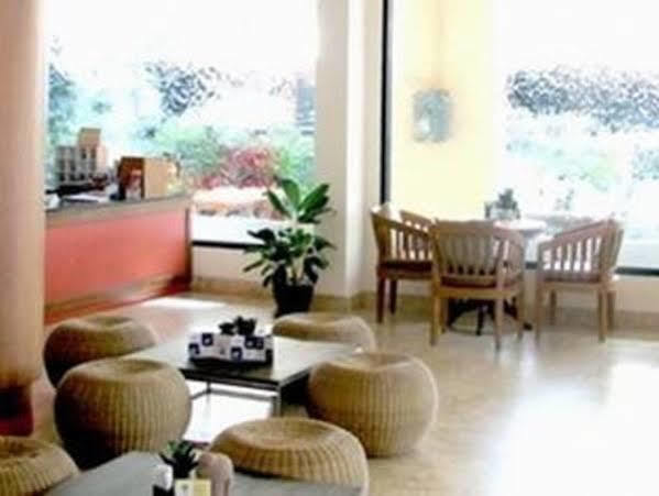 The Corner Apartment Patong Exterior photo